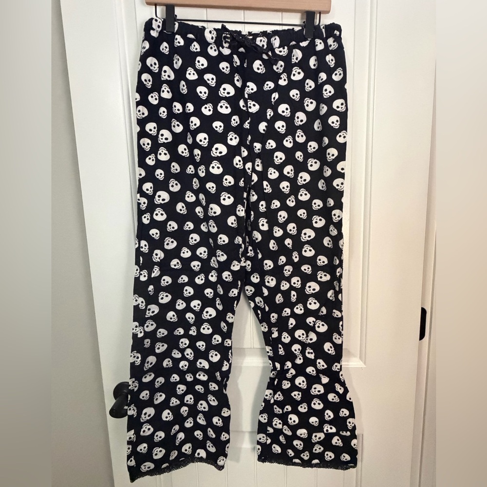 Old Navy Black Pajama Pants with White Skull Pattern